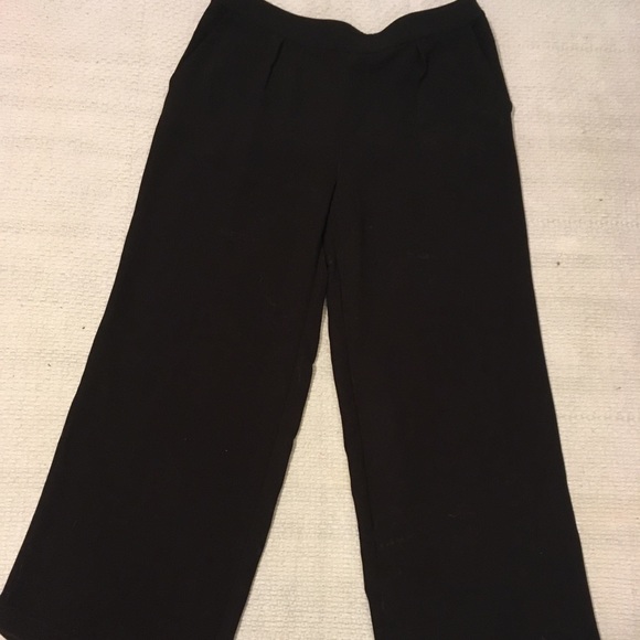 Halston Pants - Halston Wide leg palazzo elastic back pants Halston Pants - Halston Wide leg palazzo elastic back pants